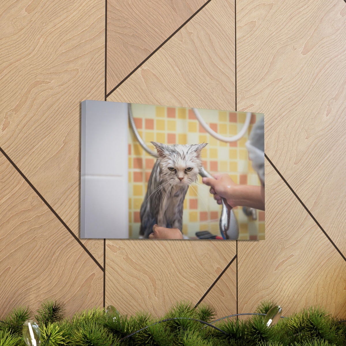 Cute Maine Coon Bath Canvas Wall Art for Home Decor Ready-to-Hang-Express Your Love Gifts