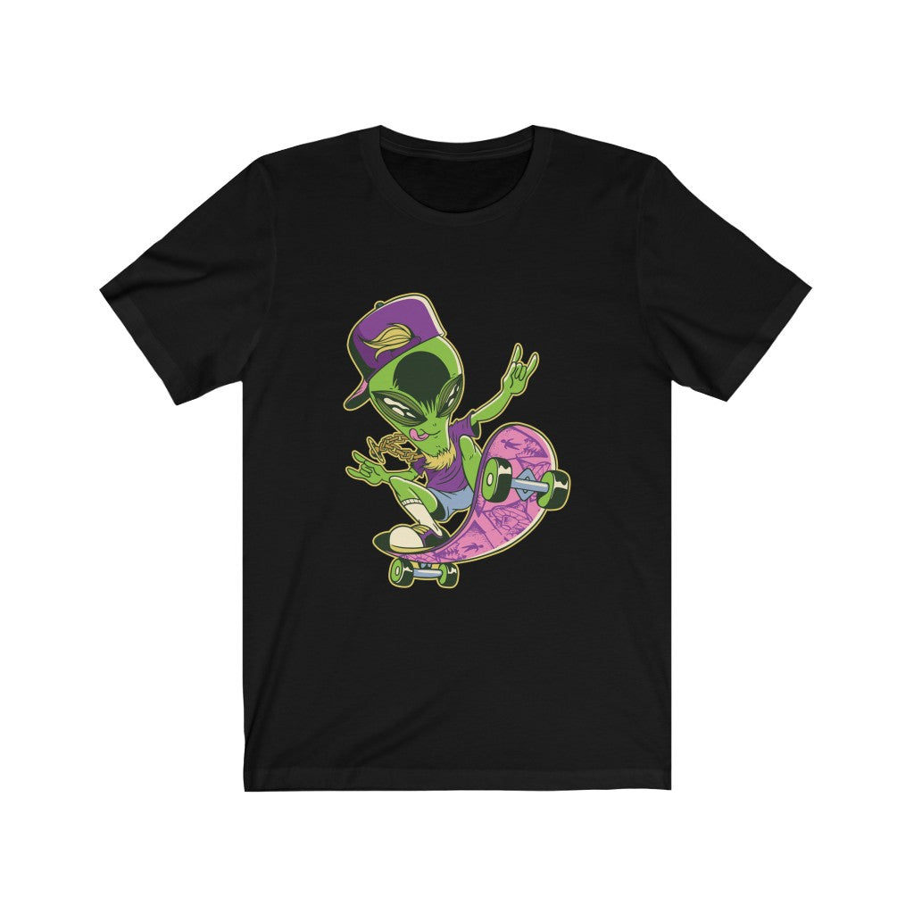 Gift for Alien UFO Fan Skater alien UFO TShirt-Express Your Love Gifts