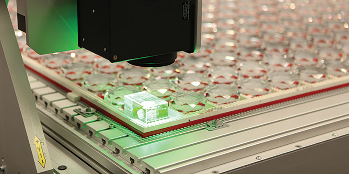 Personalized Christian Gift: Bible Verse Square Cut Crystal Cube with Custom Name Engraving-Express Your Love Gifts