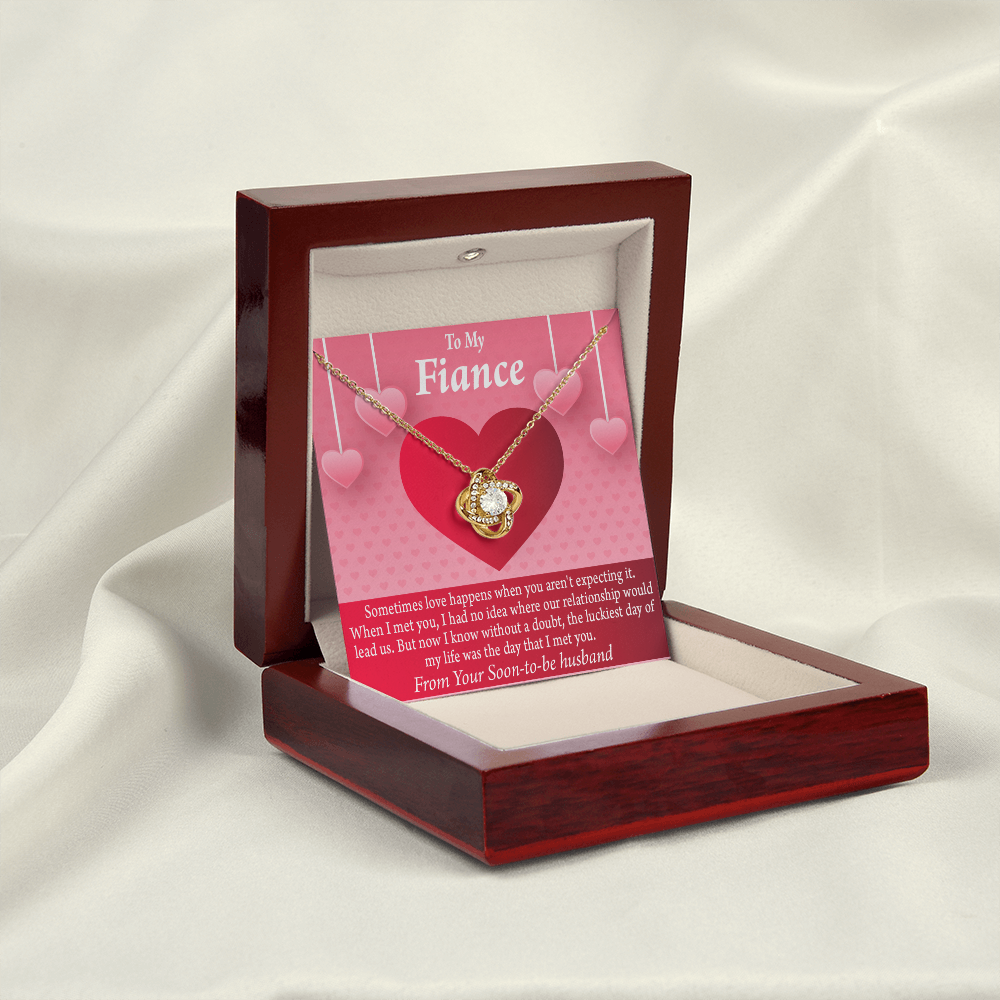To My Fiancee I'm Lucky To Have Met You Infinity Knot Necklace Message Card-Express Your Love Gifts