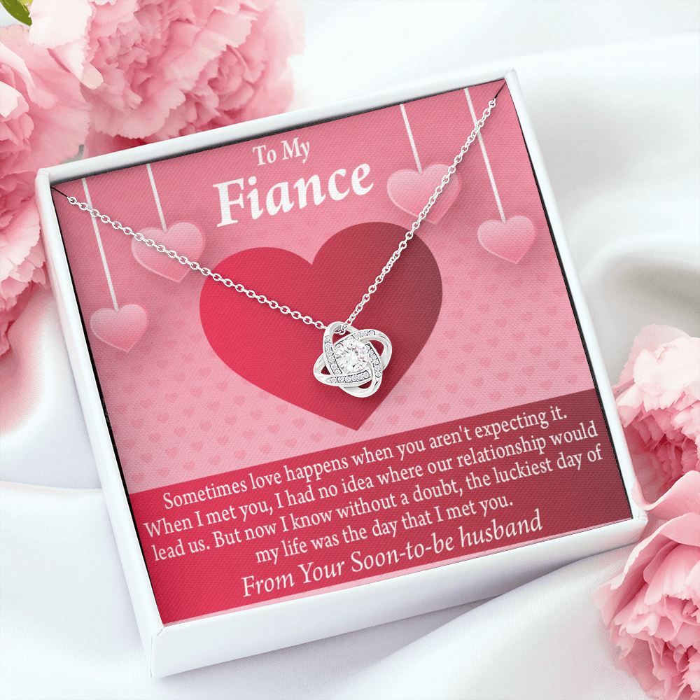 To My Fiancee I'm Lucky To Have Met You Infinity Knot Necklace Message Card-Express Your Love Gifts