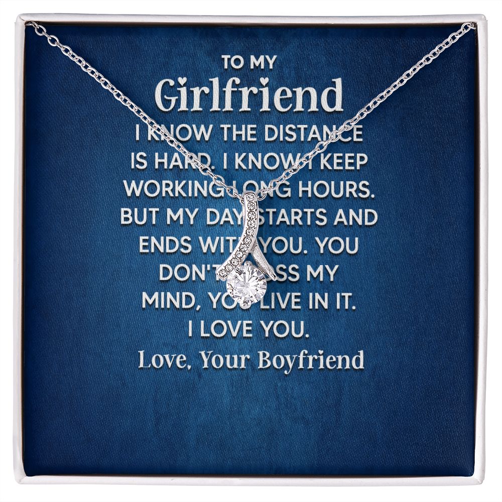 To My Girlfriend I Know the Distance is Hard Alluring Ribbon Necklace Message Card-Express Your Love Gifts