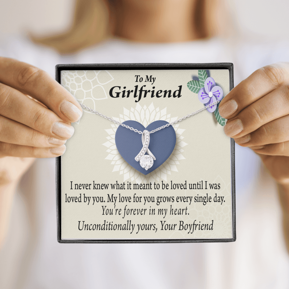 To My Girlfriend I Love You More Every Day Alluring Ribbon Necklace Message Card-Express Your Love Gifts