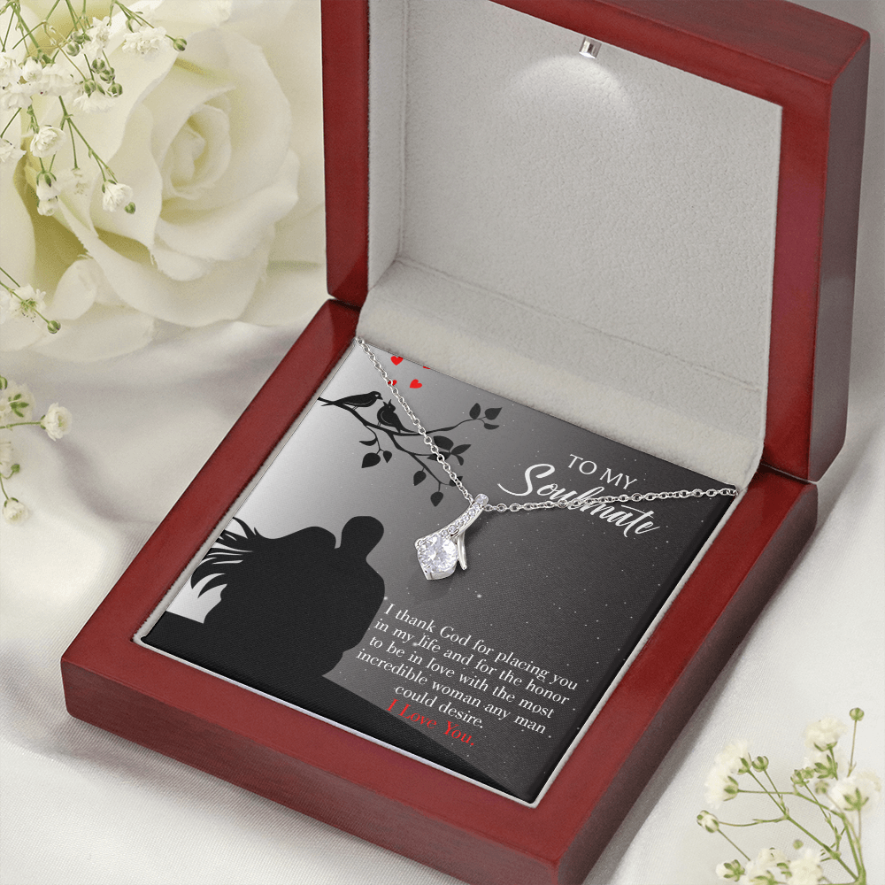 To My Girlfriend Incredible Woman Alluring Ribbon Necklace Message Card-Express Your Love Gifts