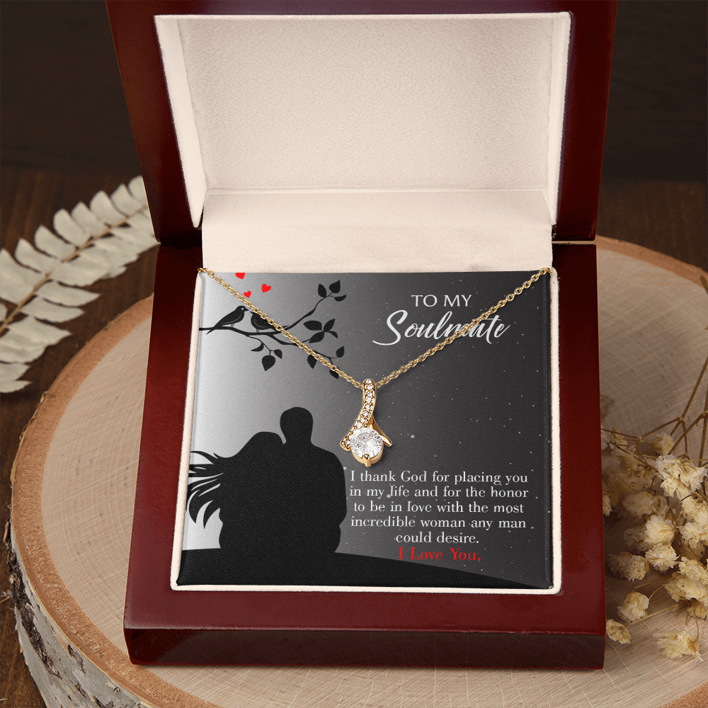 To My Girlfriend Incredible Woman Alluring Ribbon Necklace Message Card-Express Your Love Gifts