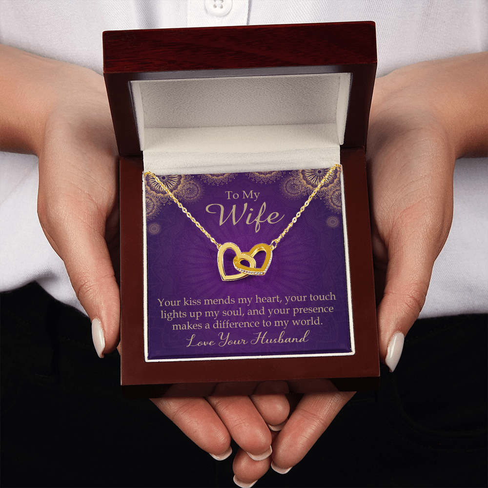 To My Wife Your Kiss Mends My Heart Inseparable Necklace-Express Your Love Gifts